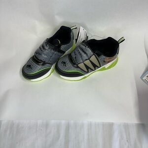 Jurassic park boys gym Shoes size 12 NWT